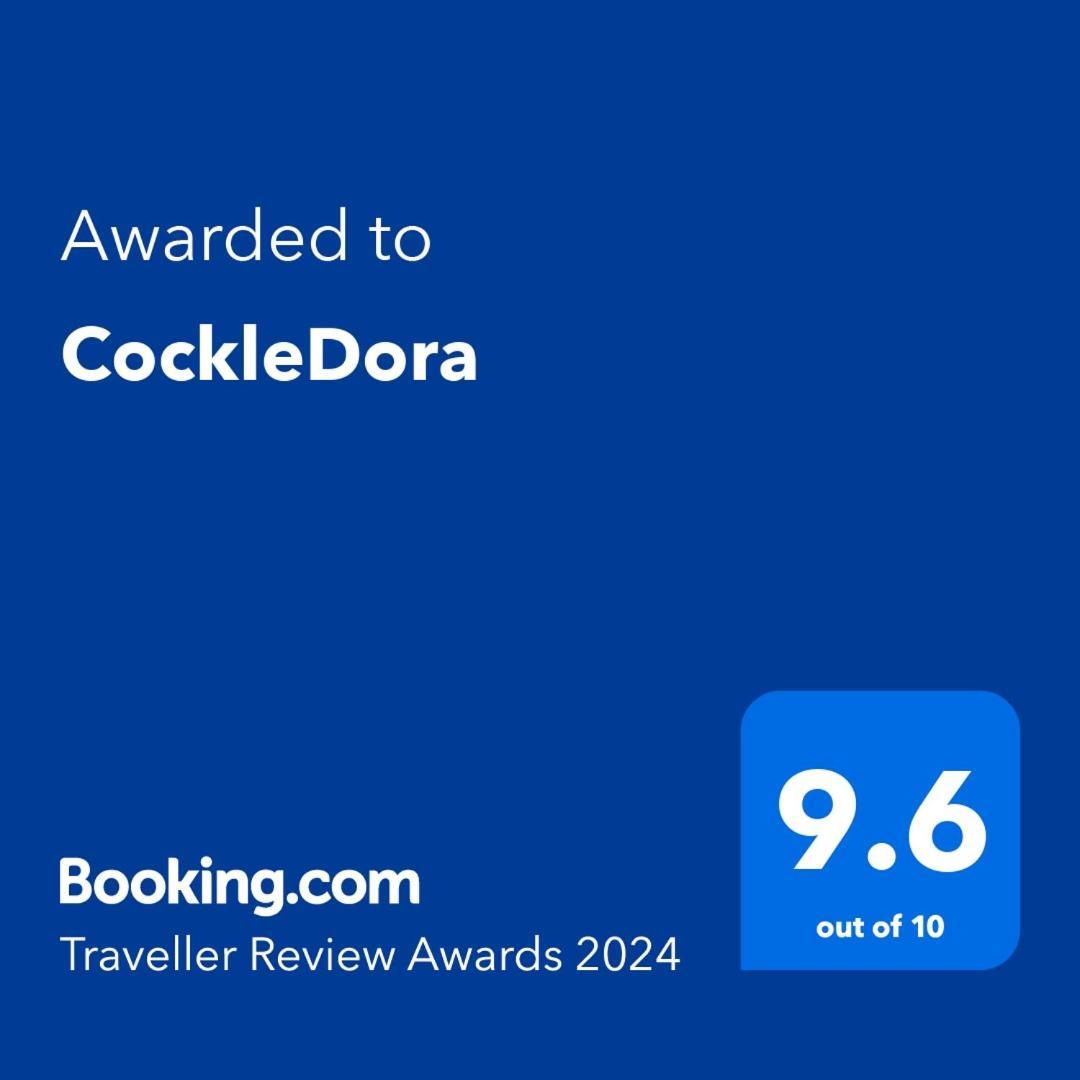 Cockledora, A Luxury Ground Floor Beachfront Apartment 래넬리 외부 사진