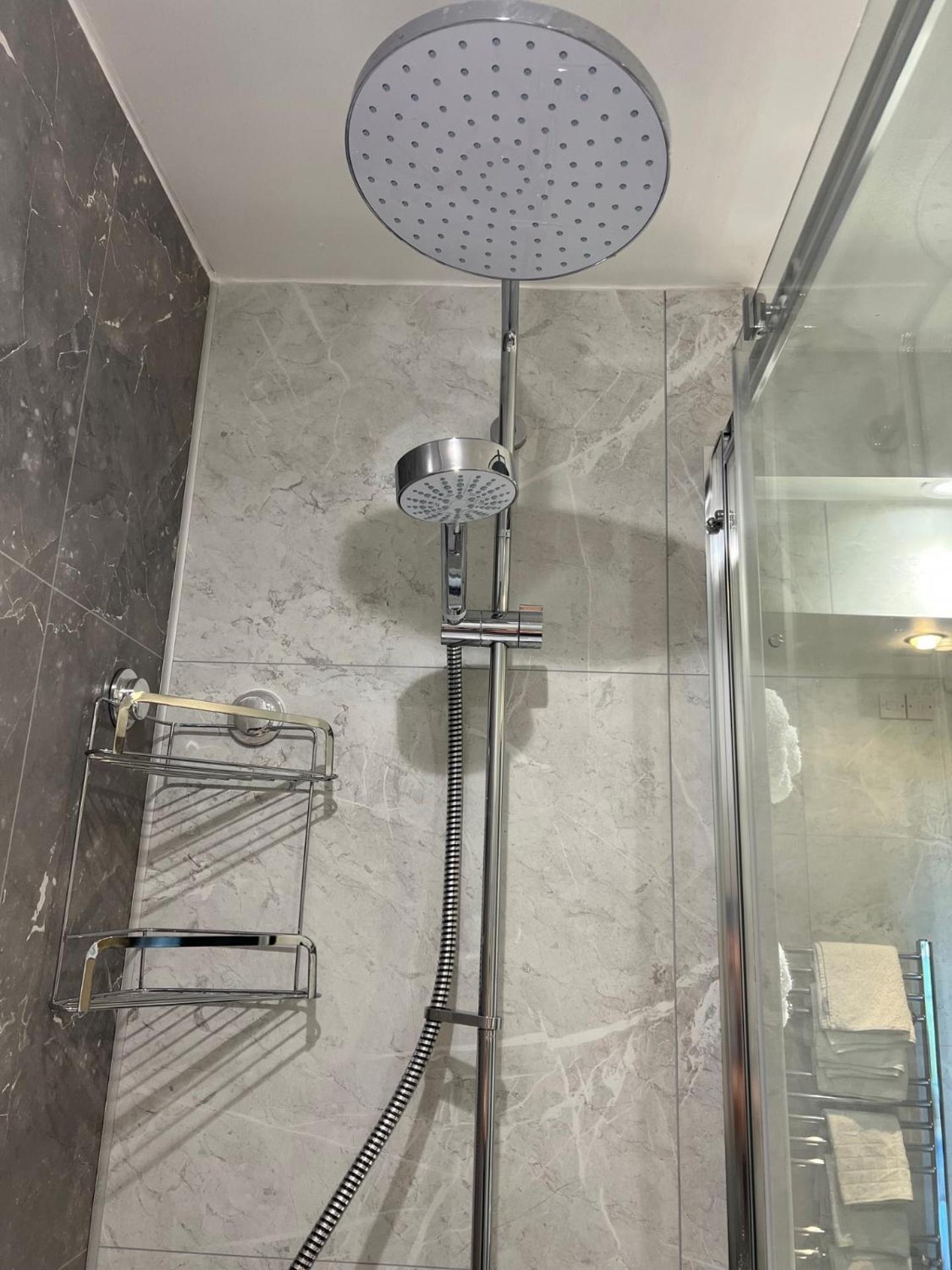 Cockledora, A Luxury Ground Floor Beachfront Apartment 래넬리 외부 사진